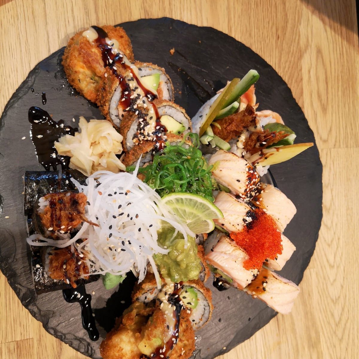 i12. Salmon Tempura Deluxe