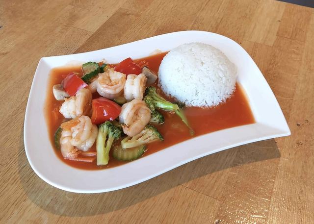 M24. Sweet & sour shrimp