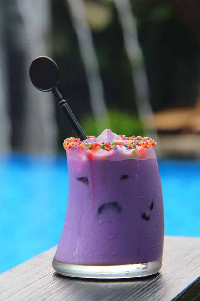37. Taro Milkshake