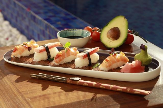 N21. Avocado Nigiri (2 pcs)
