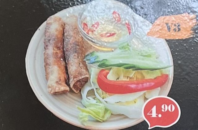 V3. 2 Vietnamese spring rolls